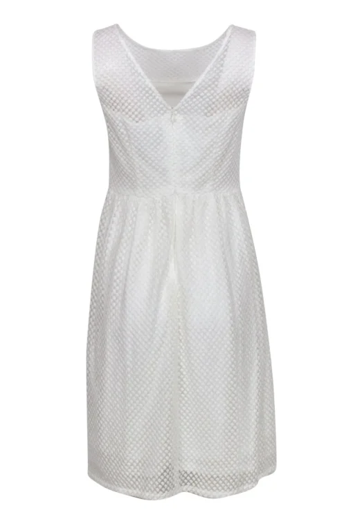 Adrianna Papell - White Embroidered Textured Overlay Dress Sz 4