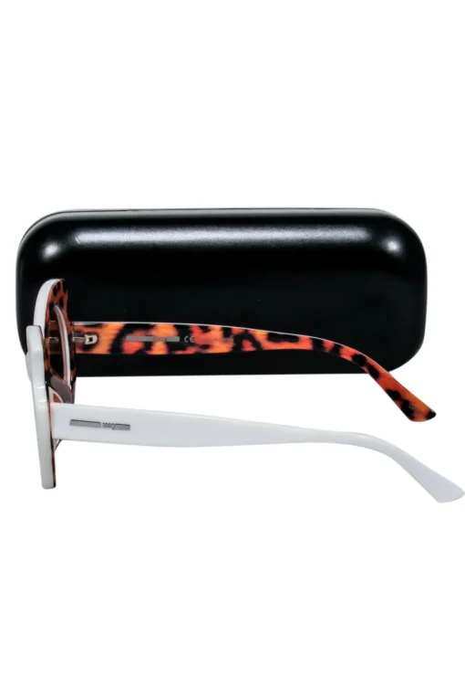 Alexander McQueen - White Round Frames w/ Tortoise Legs Sunglasses