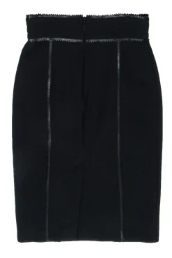 Burberry - Black Pencil Skirt w/ Scalloped Edges Sz 6