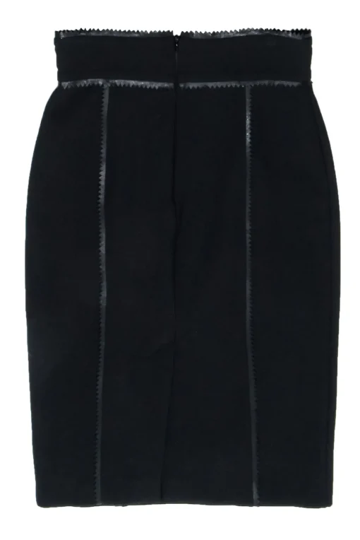 Burberry - Black Pencil Skirt w/ Scalloped Edges Sz 6