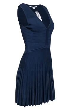 Diane von Furstenberg - Navy Knit Sleeveless Pleated Dress Sz S