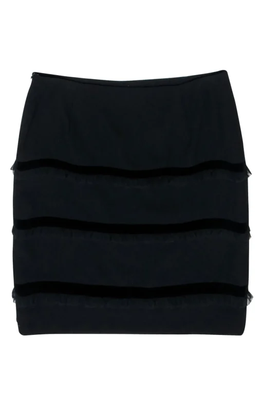 Escada - Black Wool Pencil Skirt w/ Ruffled Trim Sz 12