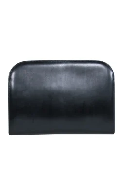 Ferragamo - Black Leather 