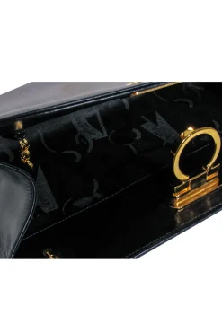 Ferragamo - Black Leather 