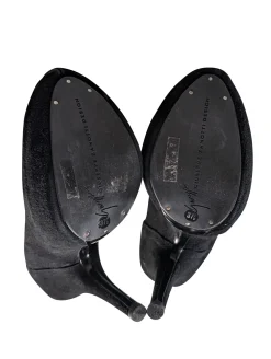 Giuseppe Zanotti - Black Suede Rounded Toe Pumps Sz 7.5