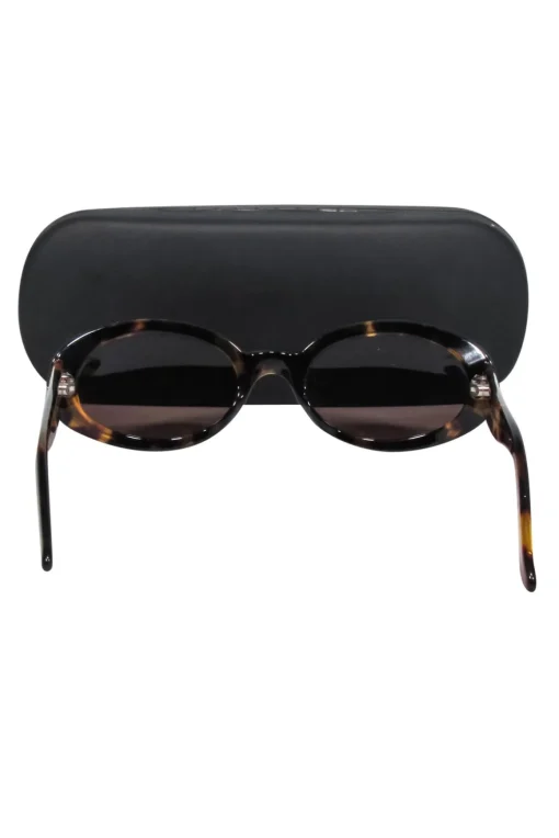 Gucci - Oval Small Tortoise Sunglasses