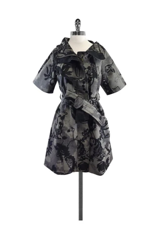 Hanii Y - Grey Print Short Sleeve Jacket Sz 6