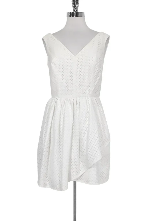 Keepsake - White Eyelet Fit N Flare Dress Sz M