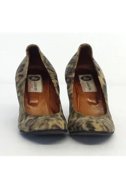 Lanvin - Beige & Grey Leopard Print Leather Wedges Sz 5