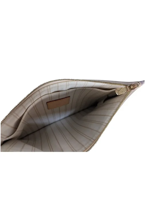 Louis Vuitton - White Damier Pochette Wristlet