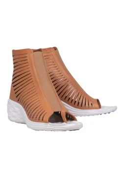 Nike - Tan Laser Cut Wedge Sandals Sz 9