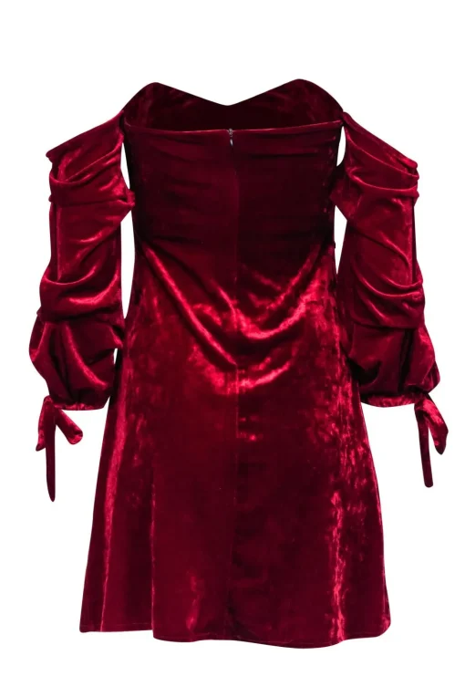 Romeo & Juliet - Red Velvet Off-the-Shoulder Dress Sz S
