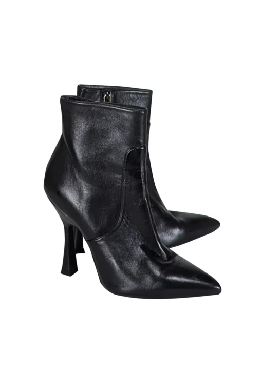 Stuart Weitzman - Black Leather Pointed Toe Short Boots Sz 6