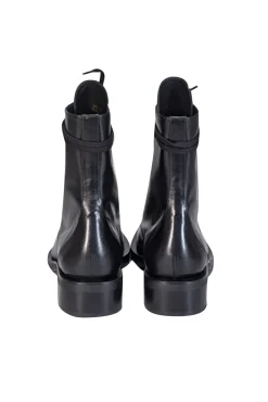 Stuart Weitzman - Black Leather 