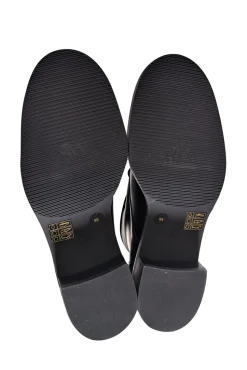 Stuart Weitzman - Black Leather 