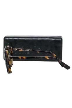 Sunday Somewhere - Brown Tortoise Shell Round Sunglasses w/ Brow Bar