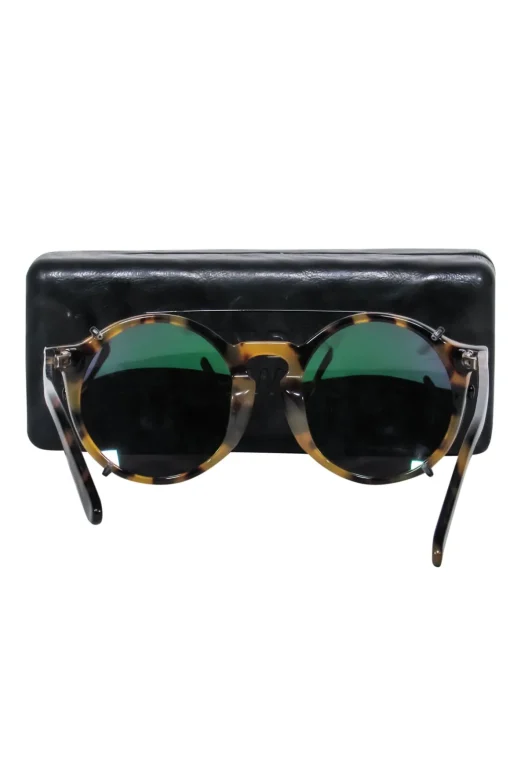 Sunday Somewhere - Brown Tortoise Shell Round Sunglasses w/ Brow Bar