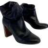 Vince - Dark Navy Leather Booties Sz 11